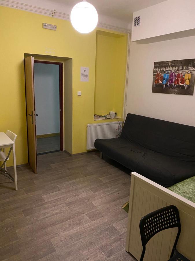 Ostello Easy Housing Praga Esterno foto