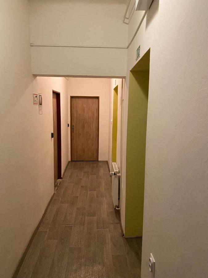 Ostello Easy Housing Praga Esterno foto
